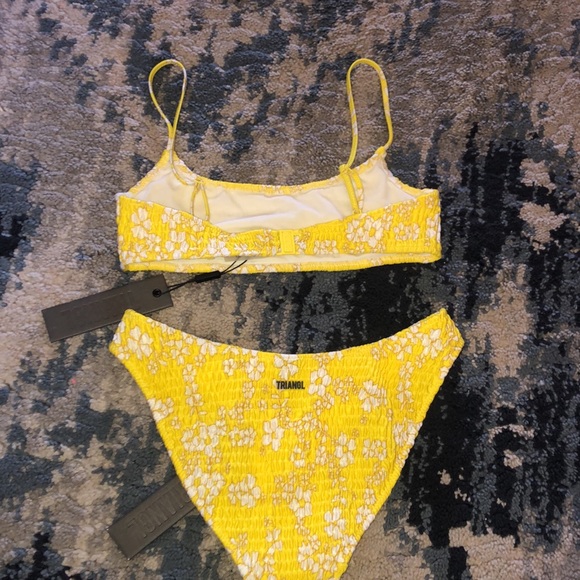 Normal Bottom swimsuit set with bag. - Picture 3 of 8